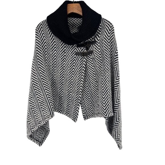 John Branigan Handmade In Ireland Wool Poncho Shawl Black White Chevron new $179 - Picture 2 of 7